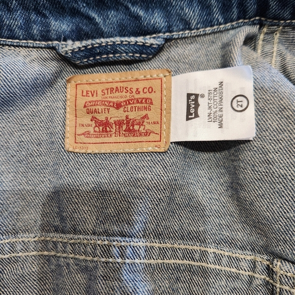 Levi Jean Jacket 2t - Picture 3 of 3